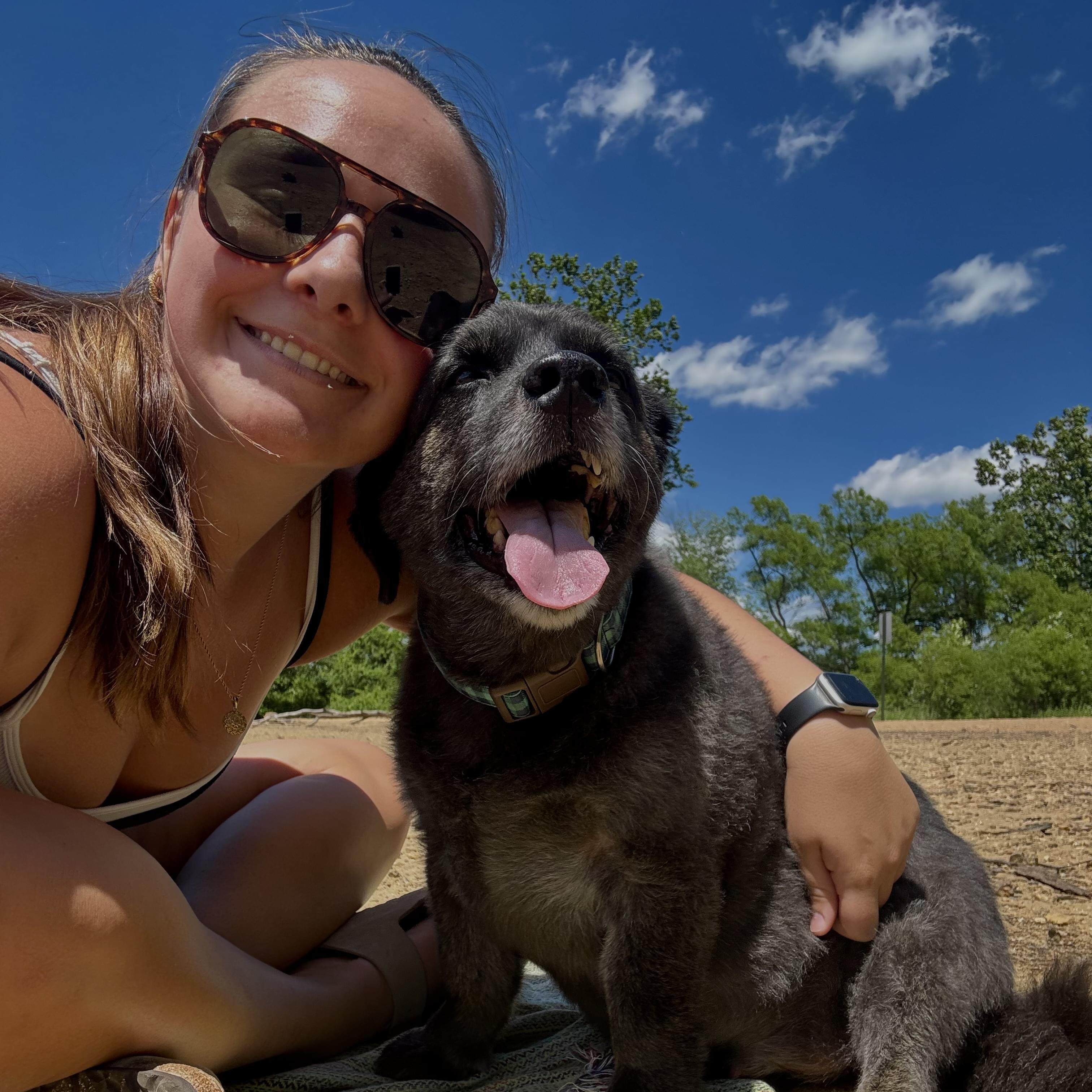 Experienced Blacksburg Pet Sitter Offers Reliable Care for Your Pets at Just $75 Daily! Book Now!