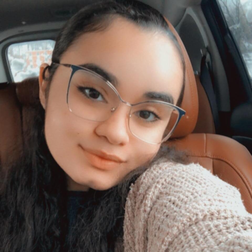 Hi! My name is Alexis Rivera and I am an animal lover!