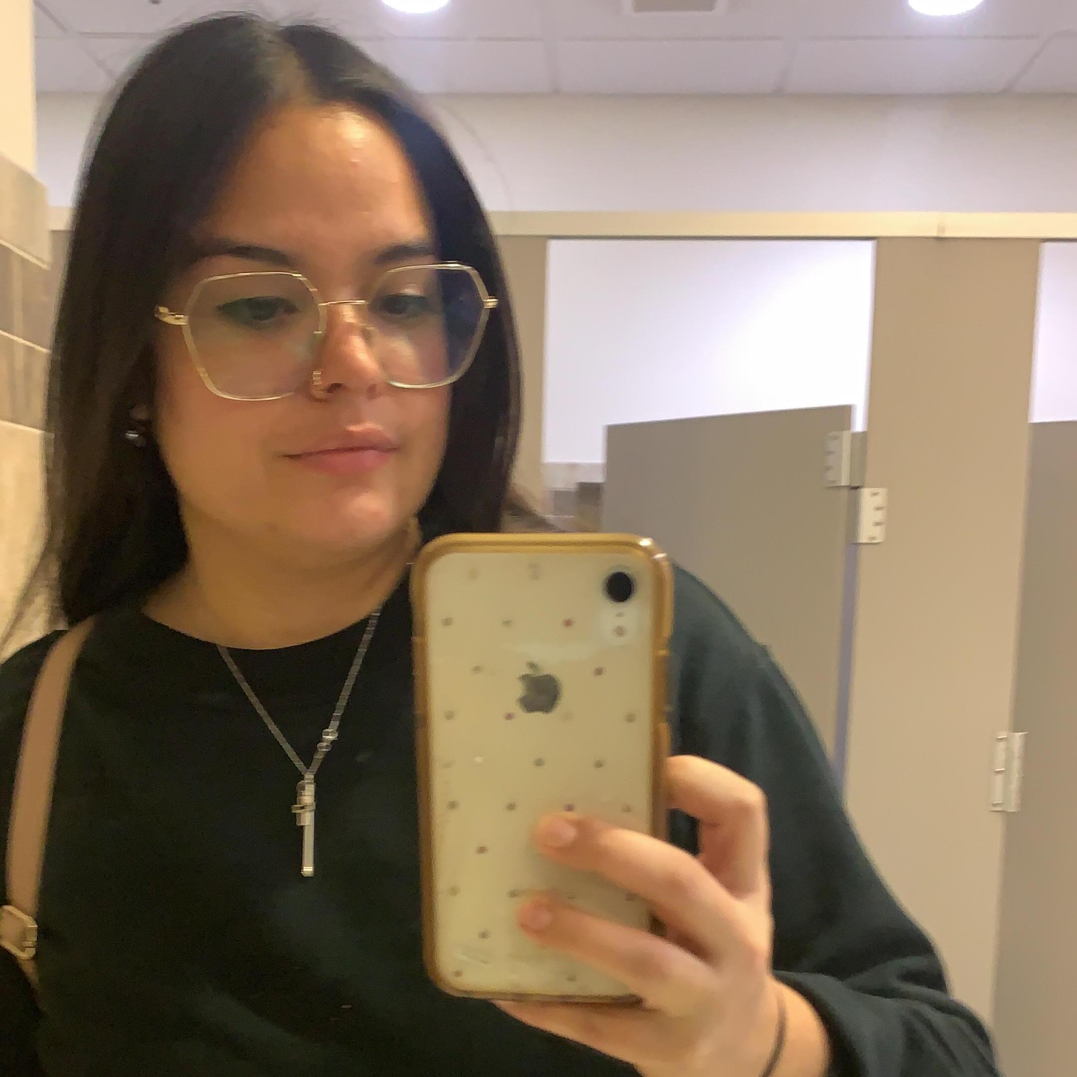 Hello, my name is Allison, I consider myself as an animal lover and I am searching for a Pet Care Opportunity in Bradford.