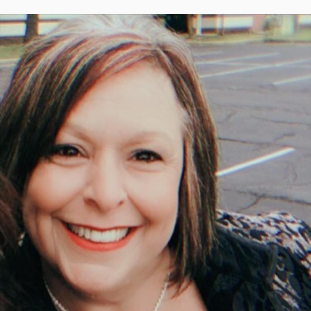 Hi my name is Donna, I am looking for pet care work with any variety of animals or breeds