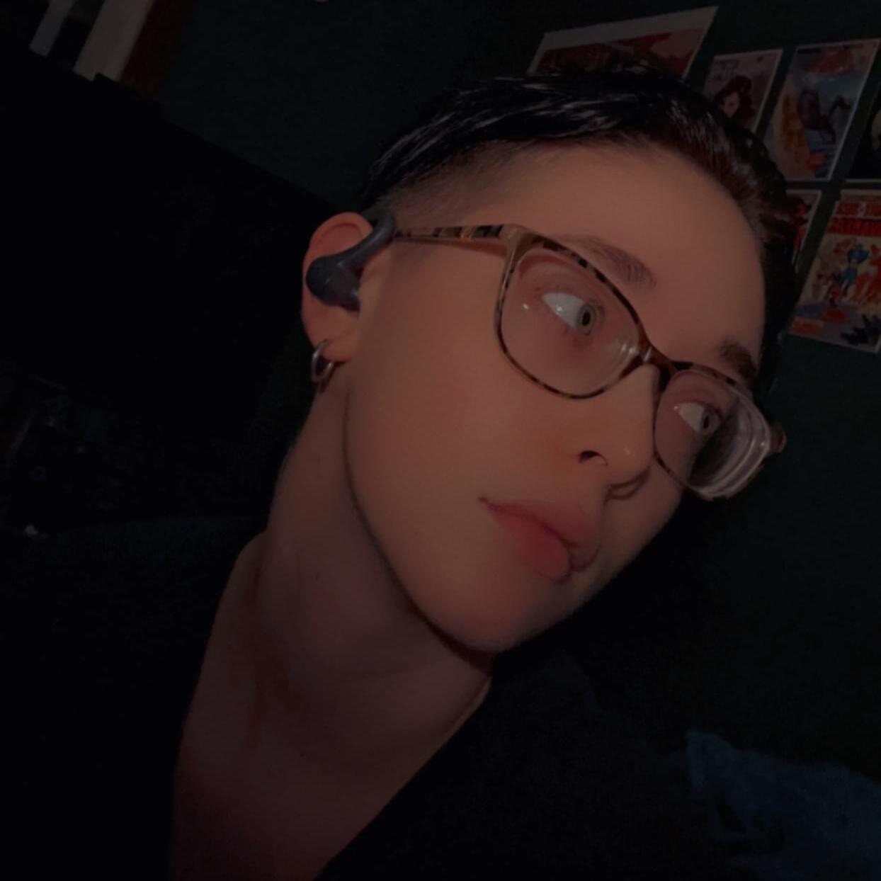 23 yrs old queer animal advocate. Pet owner myself.