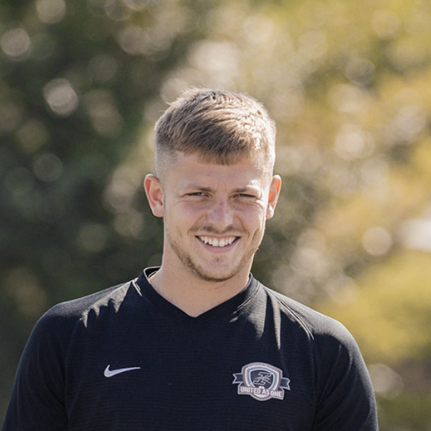 Hello! I am a student at Uindy. Iām on the Mens Soccer Team. Any dog sitting/walking Iām happy to help!