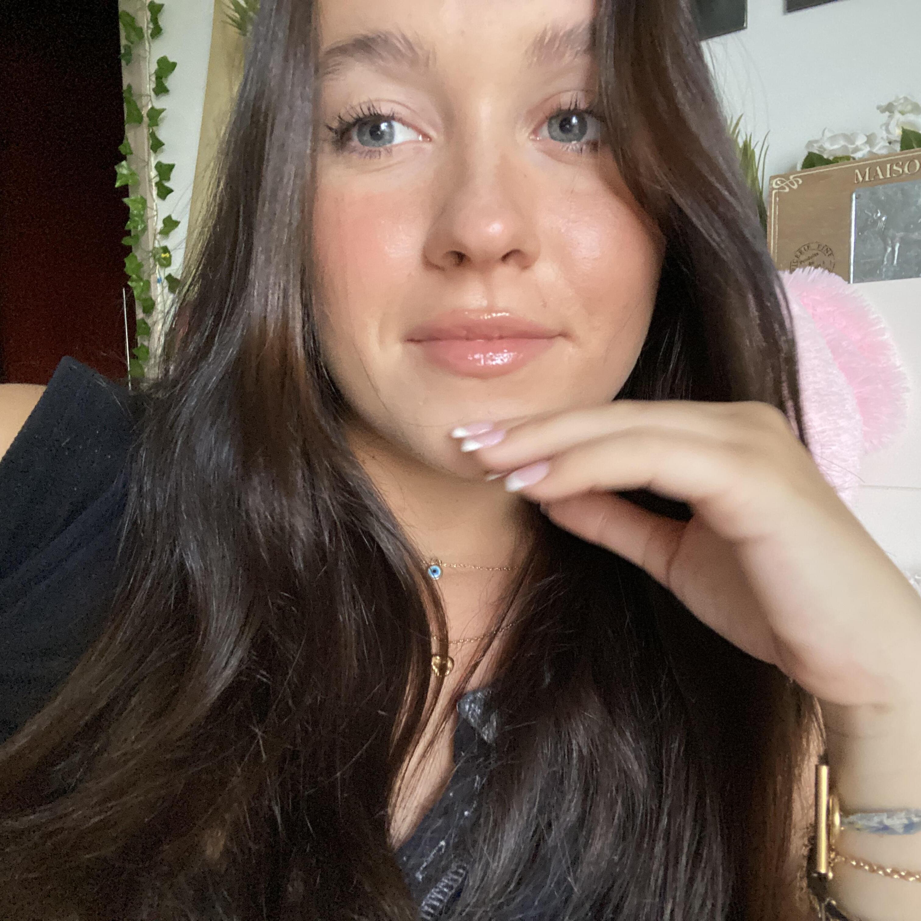 Experienced Sitter in Cocoa Beach, FL - $20/hr - Families Welcome!