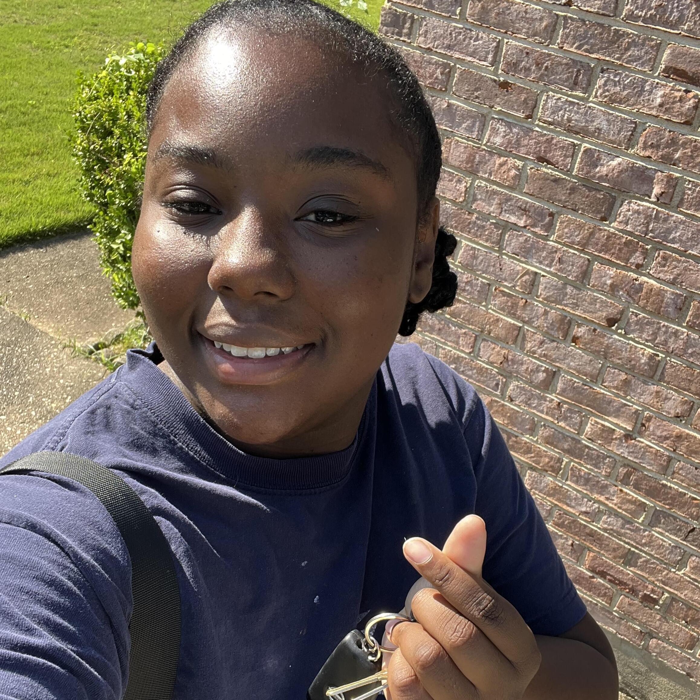 Eboni M