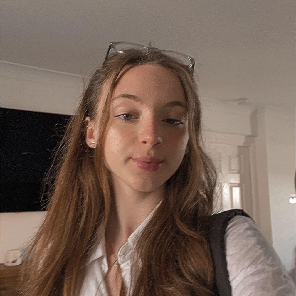 Experienced Pet Sitter in Hartlepool, England Offering Reliable Care at £20 Daily