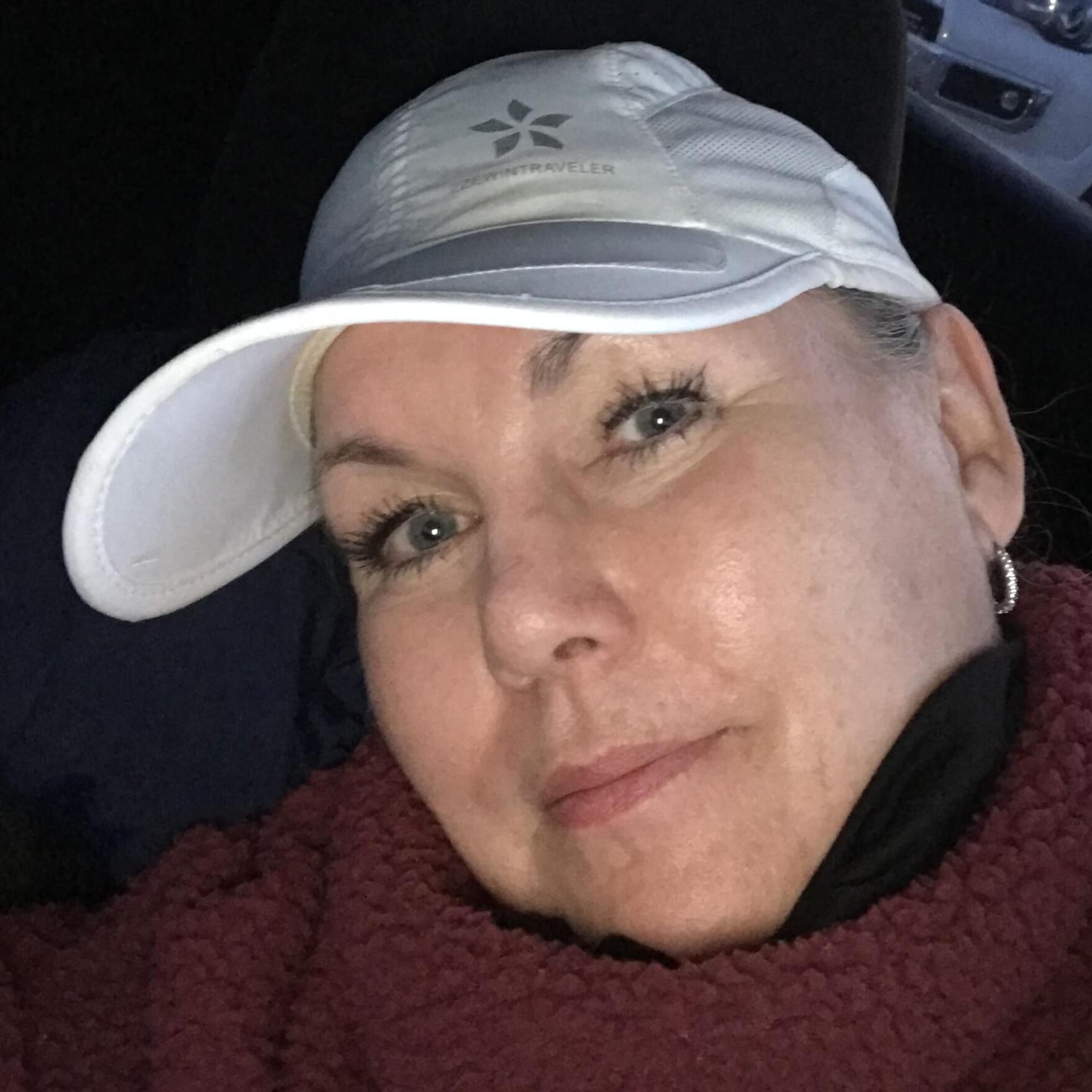 Experienced Pet Sitter in Calgary, Alberta - $45/day/night responsible, loving, police check and trustworthy with references