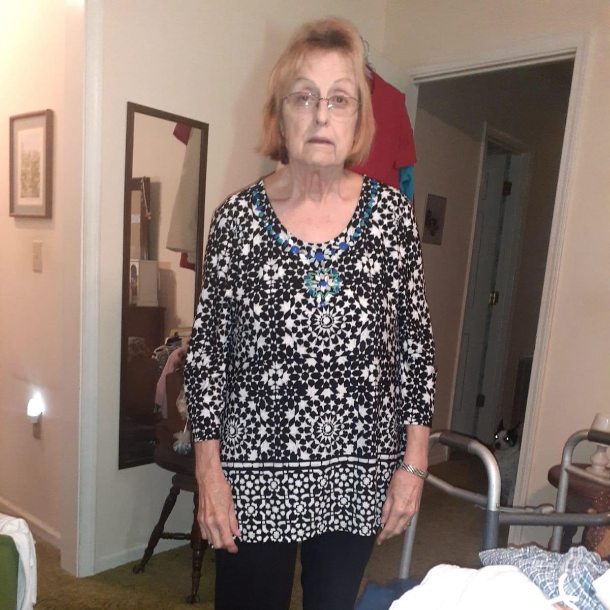 Gresham Petsitter Available For Work in South Carolina
