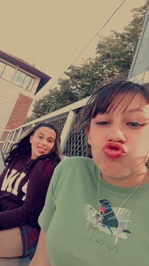 Teen Babysitters Looking to Provide Amamzing Care for Your Child!