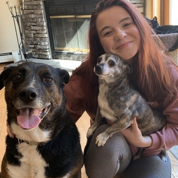 I’m a Junior in high school looking to help care for your pet/pets.